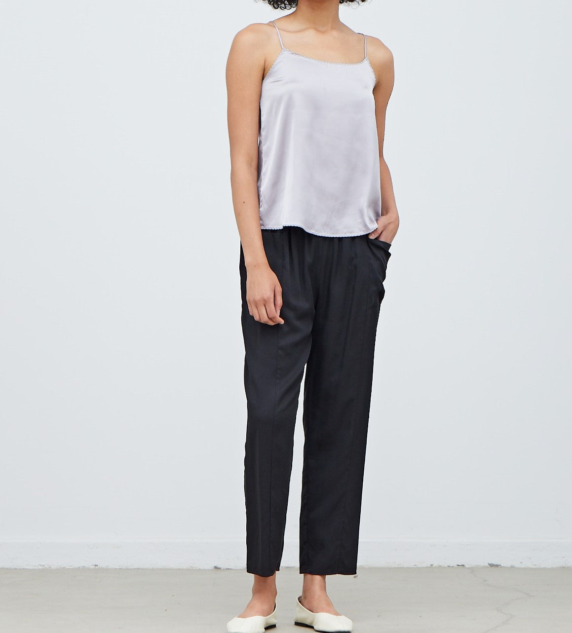SCALLOP EDGE SATIN TANK