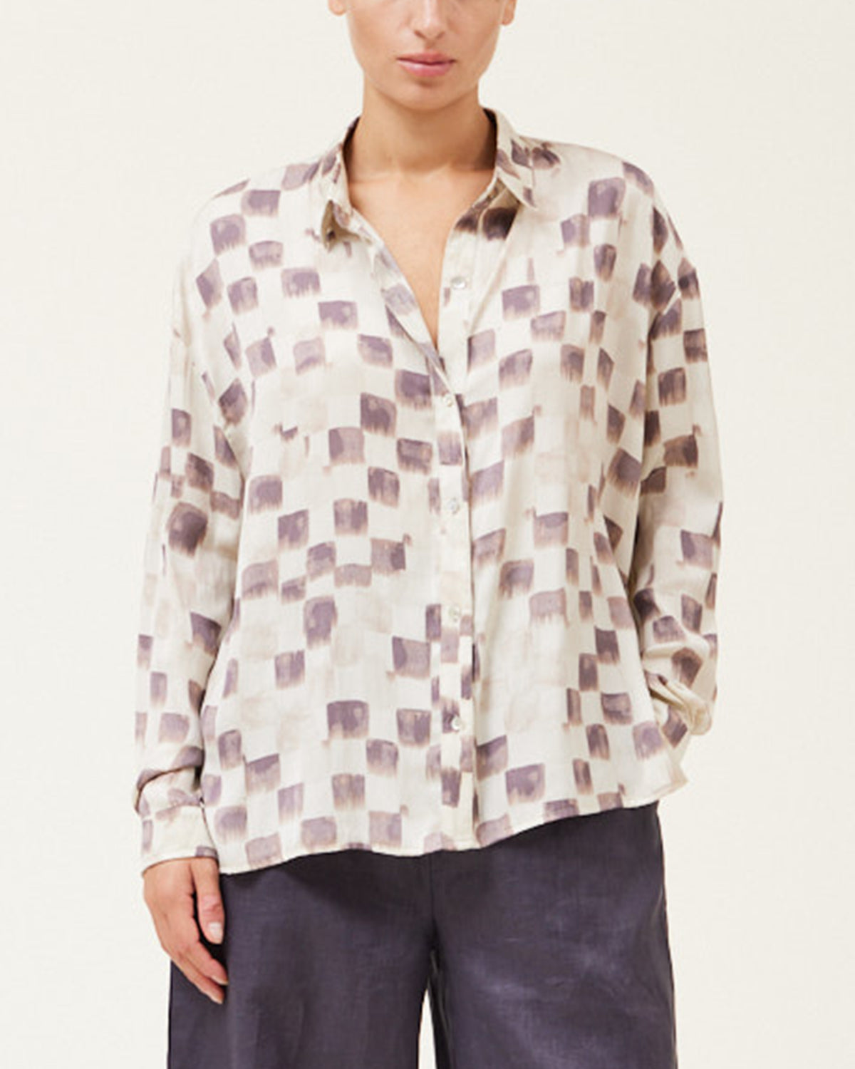 BUTTON UP SHIRT