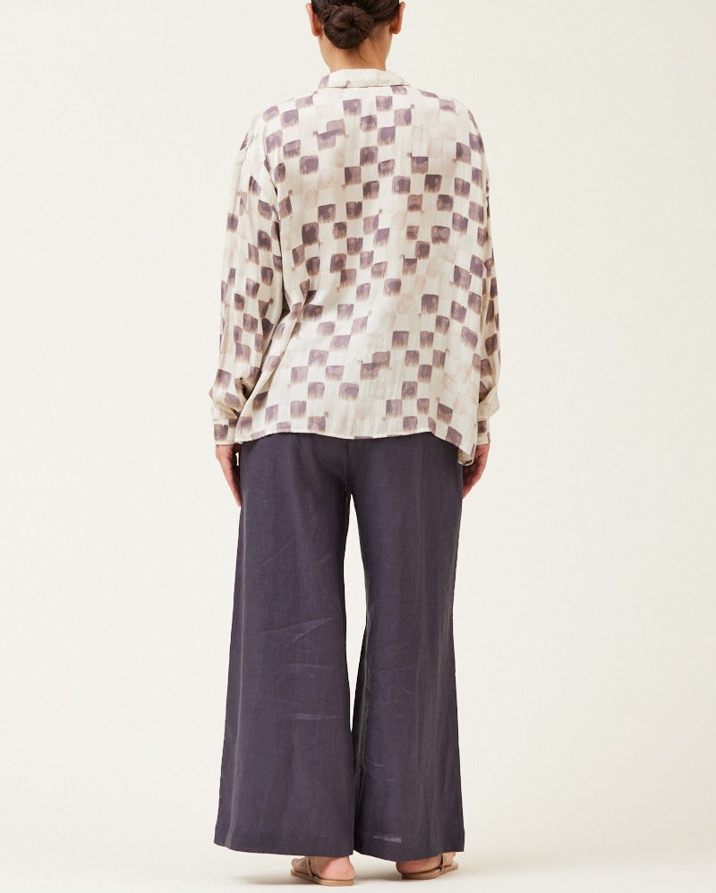 BUTTON UP SHIRT