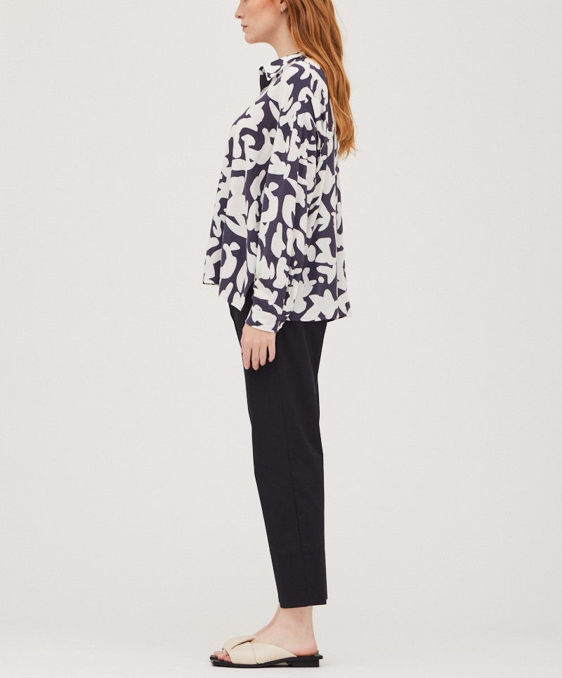 BUTTON UP SHIRT
