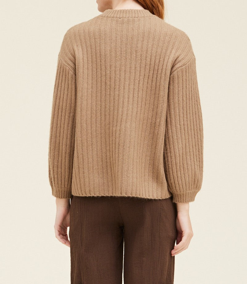BALLOON SLEEVE RIB SWEATER