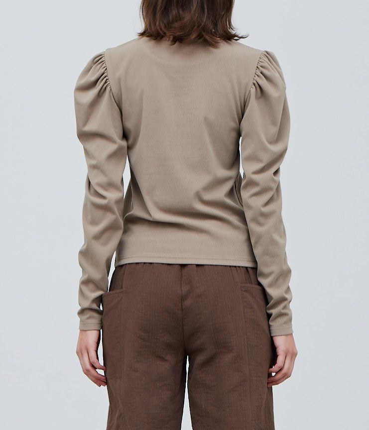 BASIC SHIRRING SLEEVE BLOUSE