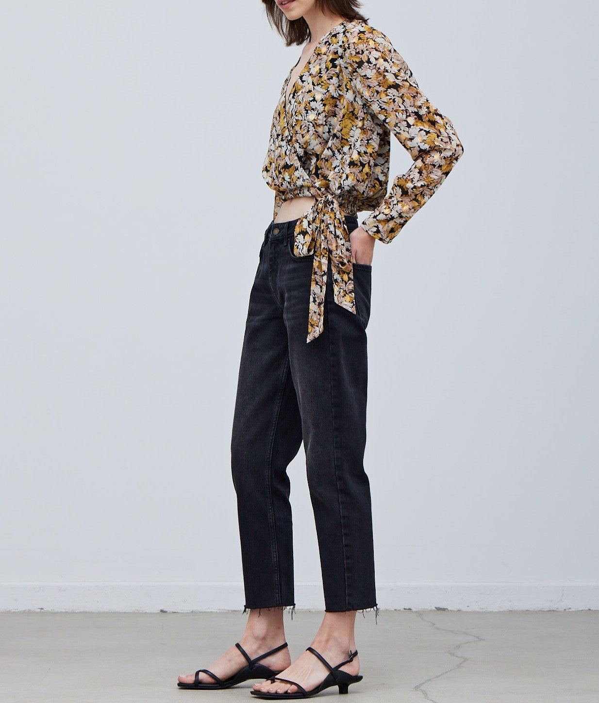 METALLIC SURPLICE TOP