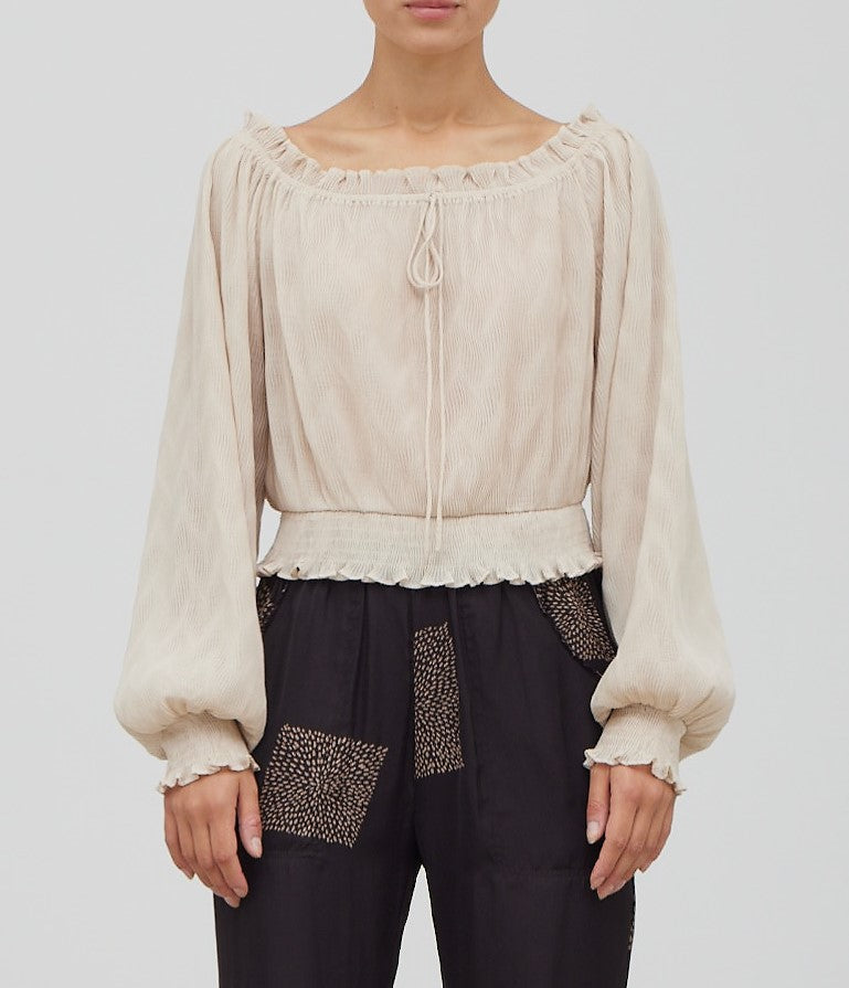 OFF THE SHOULDER TEXTURED TOP