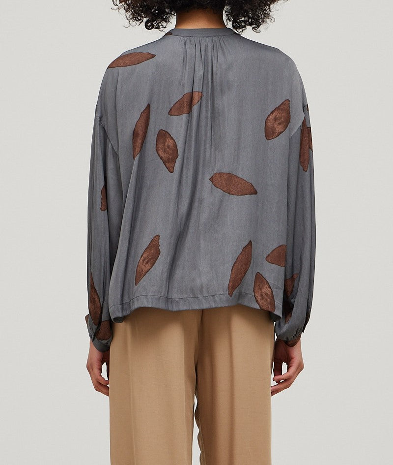 SATIN PETAL PRINT BLOUSE