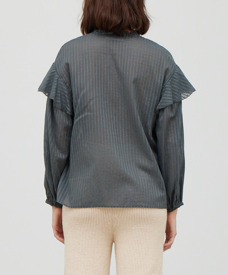 COTTON TEXTURE RUFFLED BLOUSE