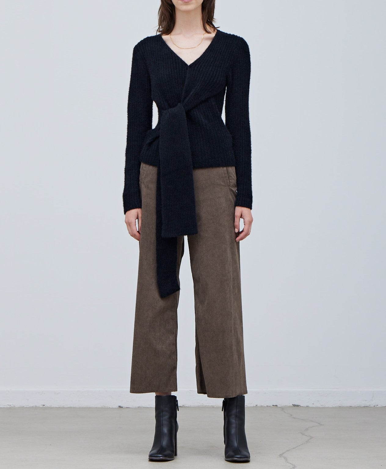 SIDE TIE RIB SWEATER