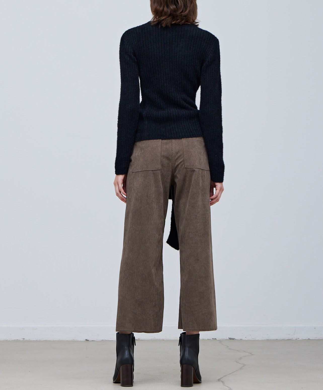 SIDE TIE RIB SWEATER