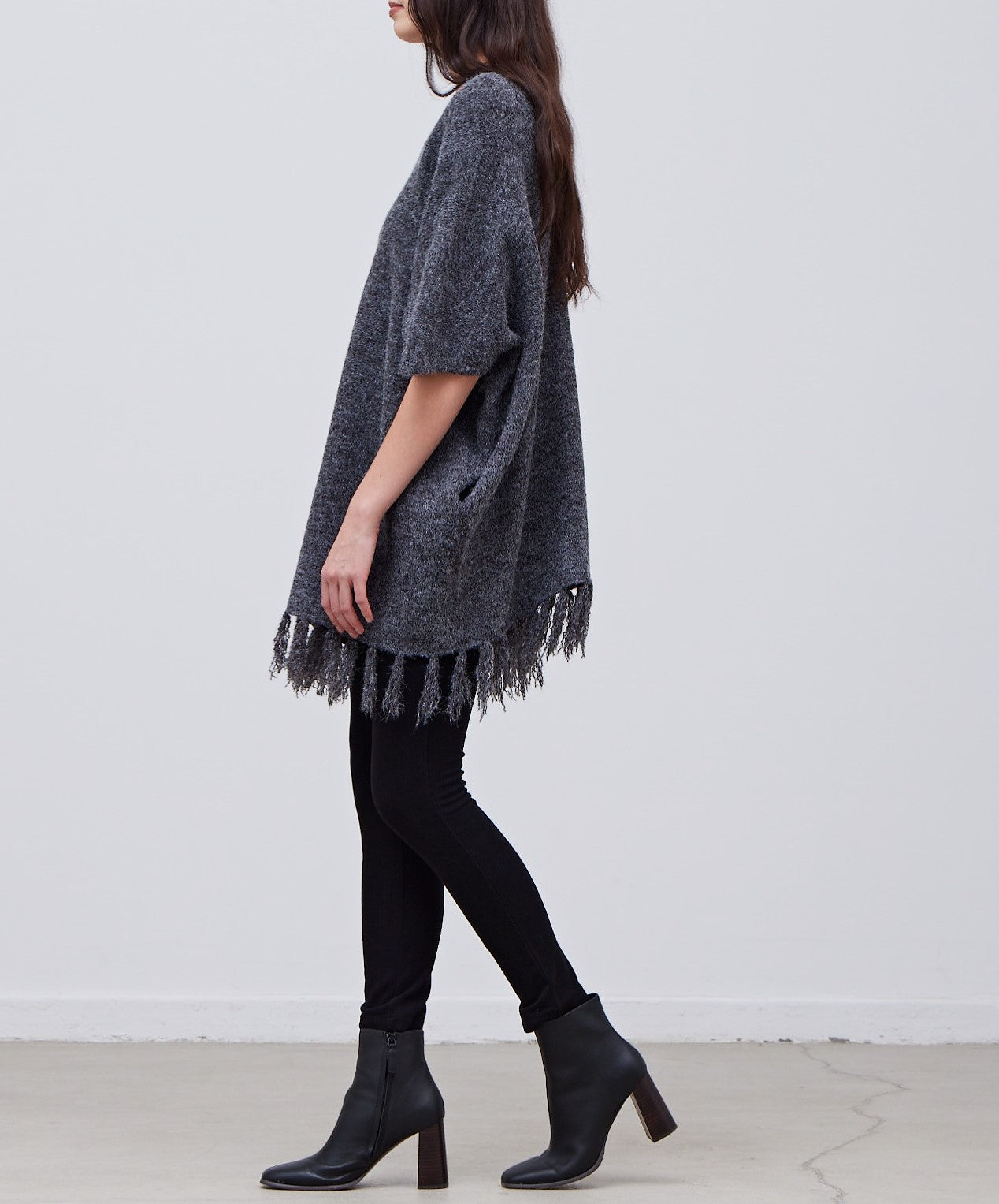 FRINGE HEM KNIT PONCHO