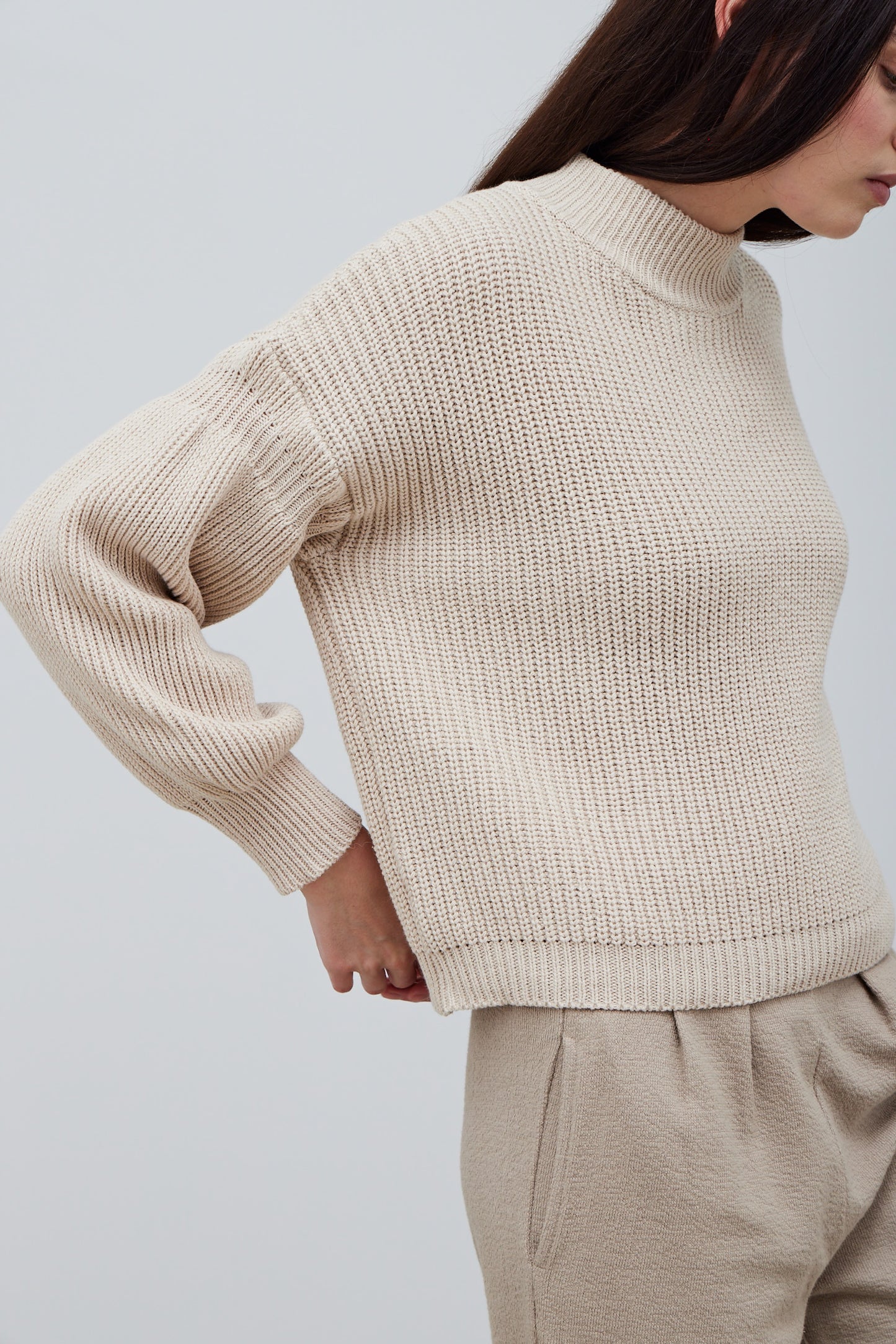 MOCK NECK SWEATER