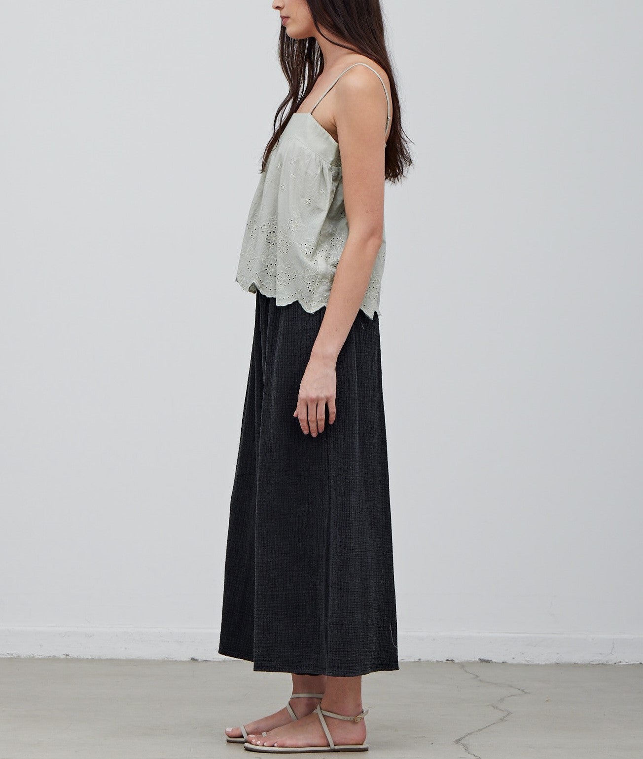 EYELET CAMI TOP