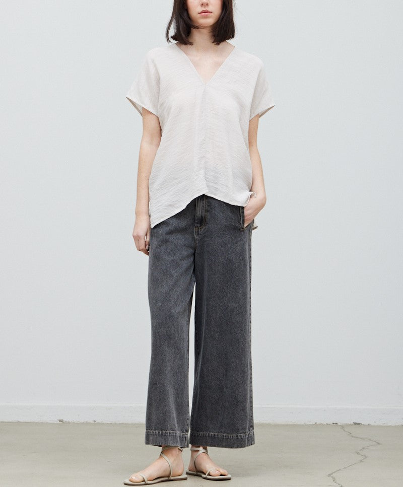 V NECK CREPE SLUB BLOUSE