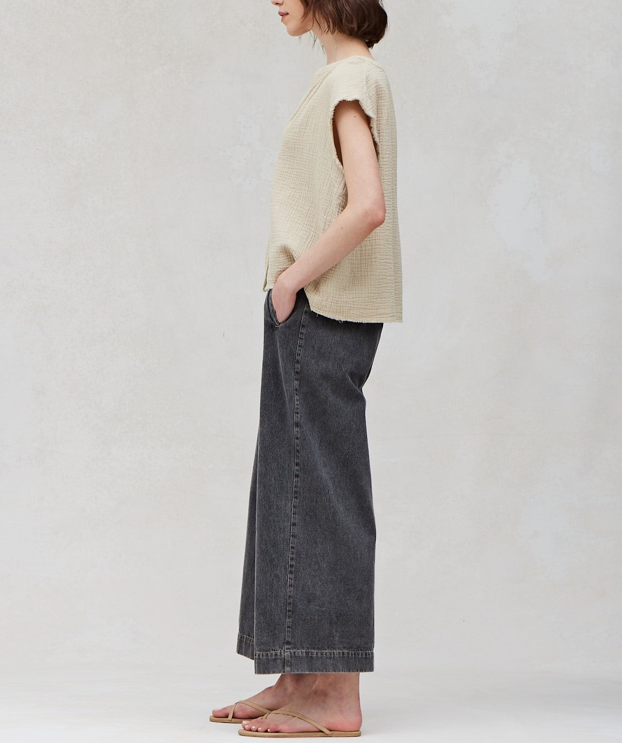 BOXY GAUZE TOP