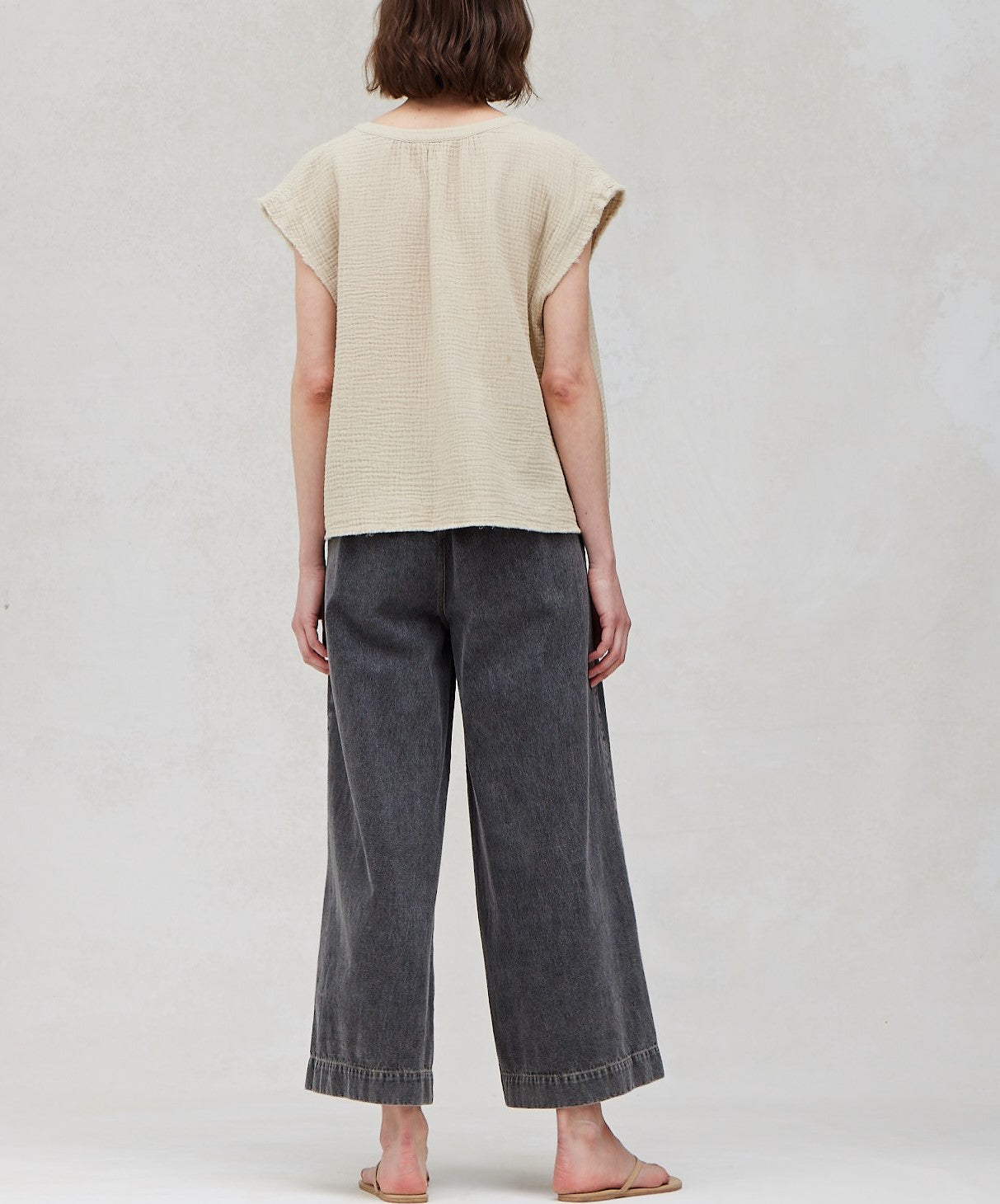 BOXY GAUZE TOP