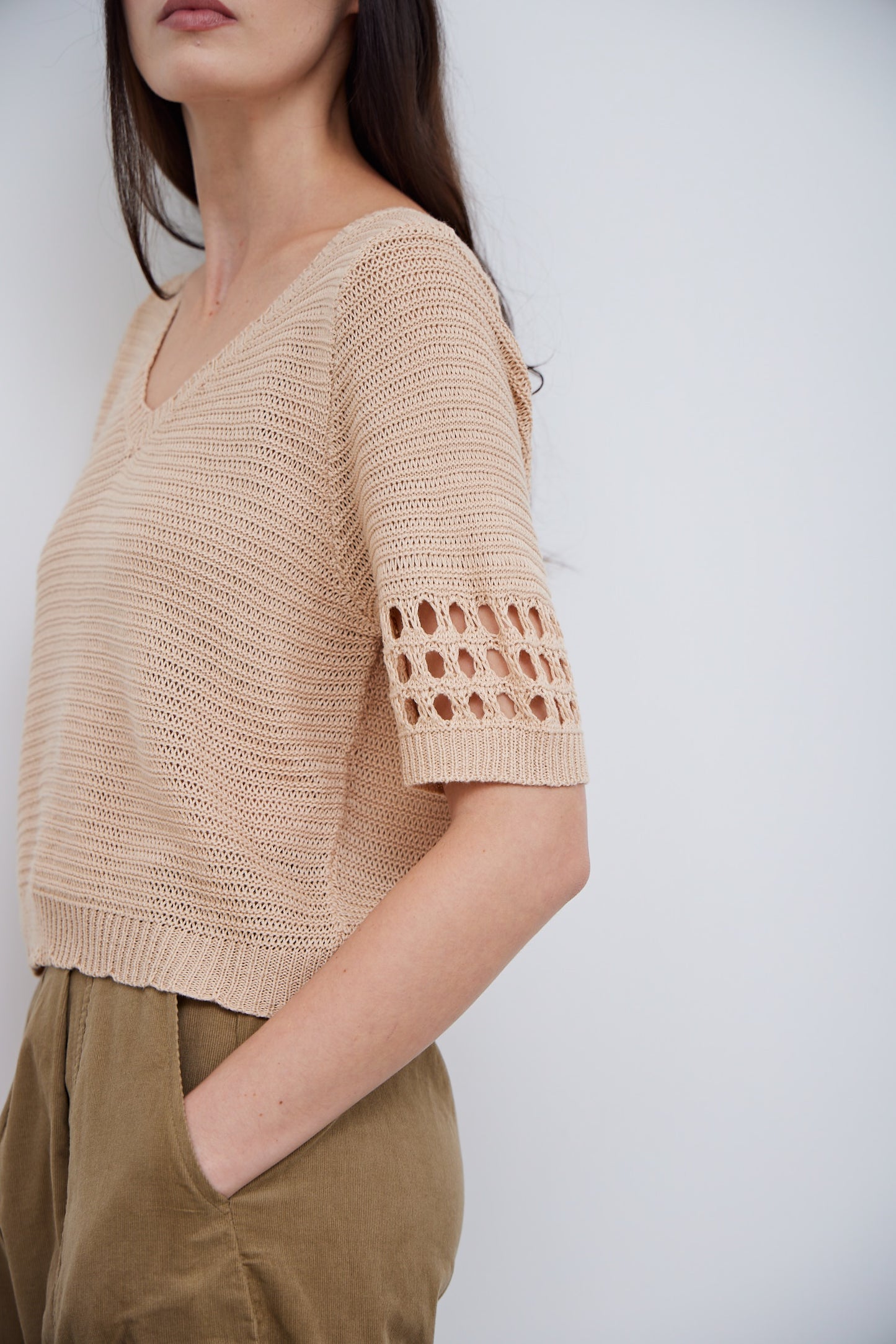 KNIT SCALLOP EDGE TOP