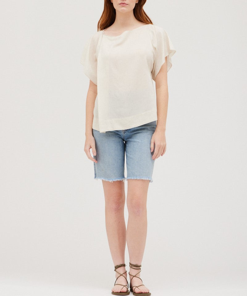 PLEAT SHOULDER DRAPE BLOUSE