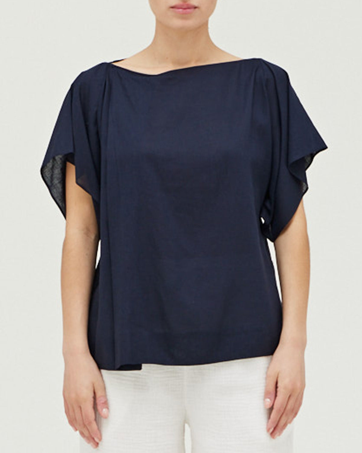 PLEAT SHOULDER DRAPE BLOUSE