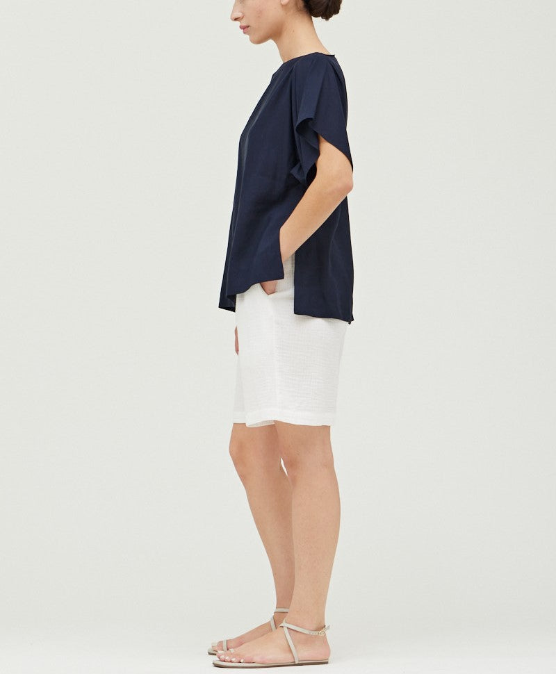 PLEAT SHOULDER DRAPE BLOUSE