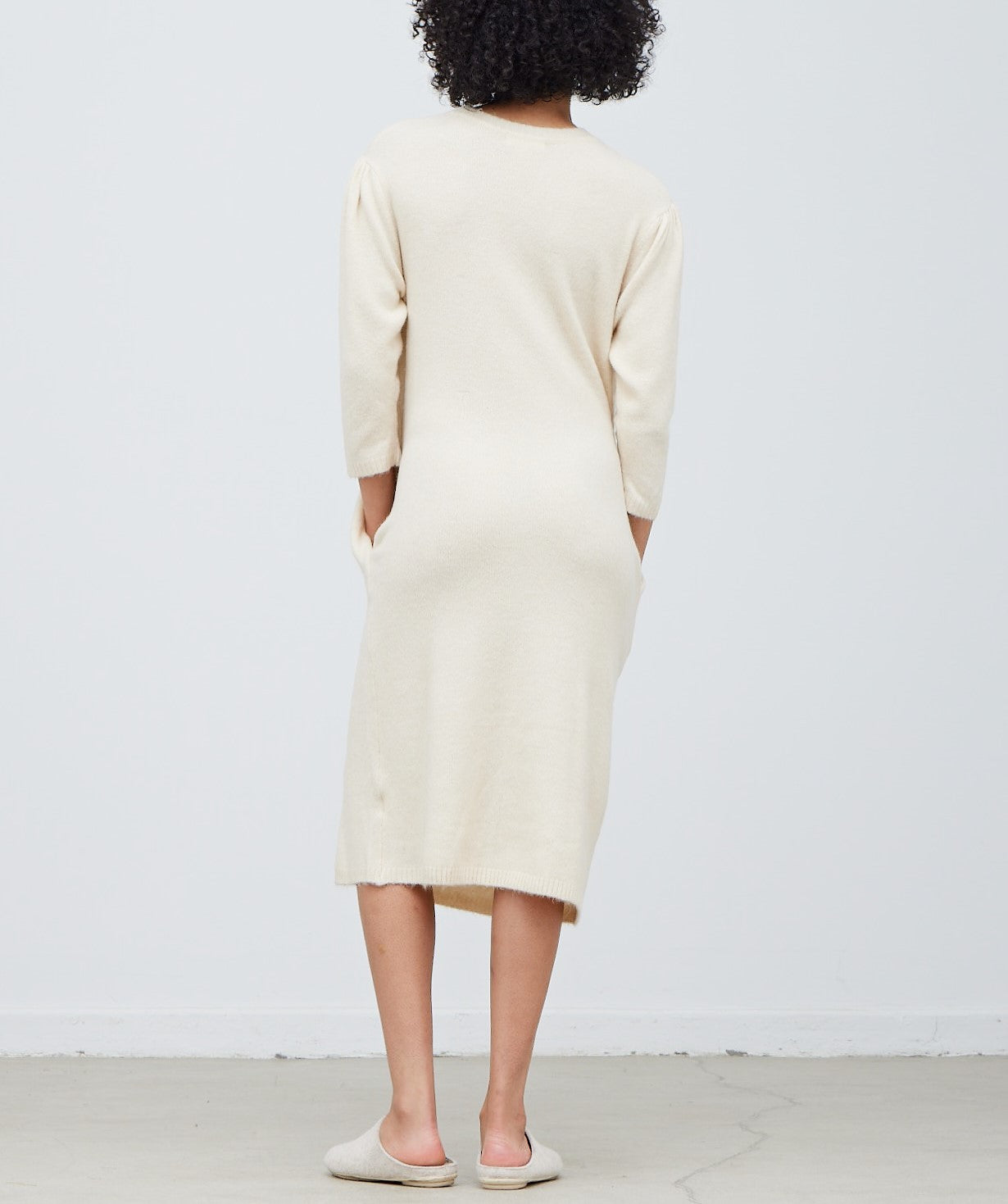 PLAIN SWEATER MIDI DRESS