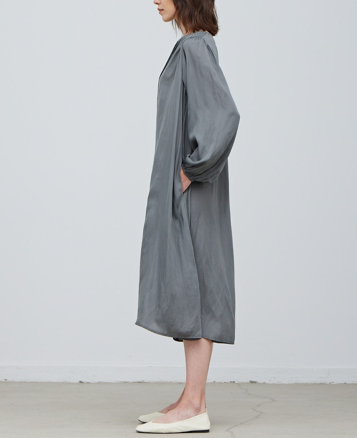 BASIC MIDI SATIN DRESS