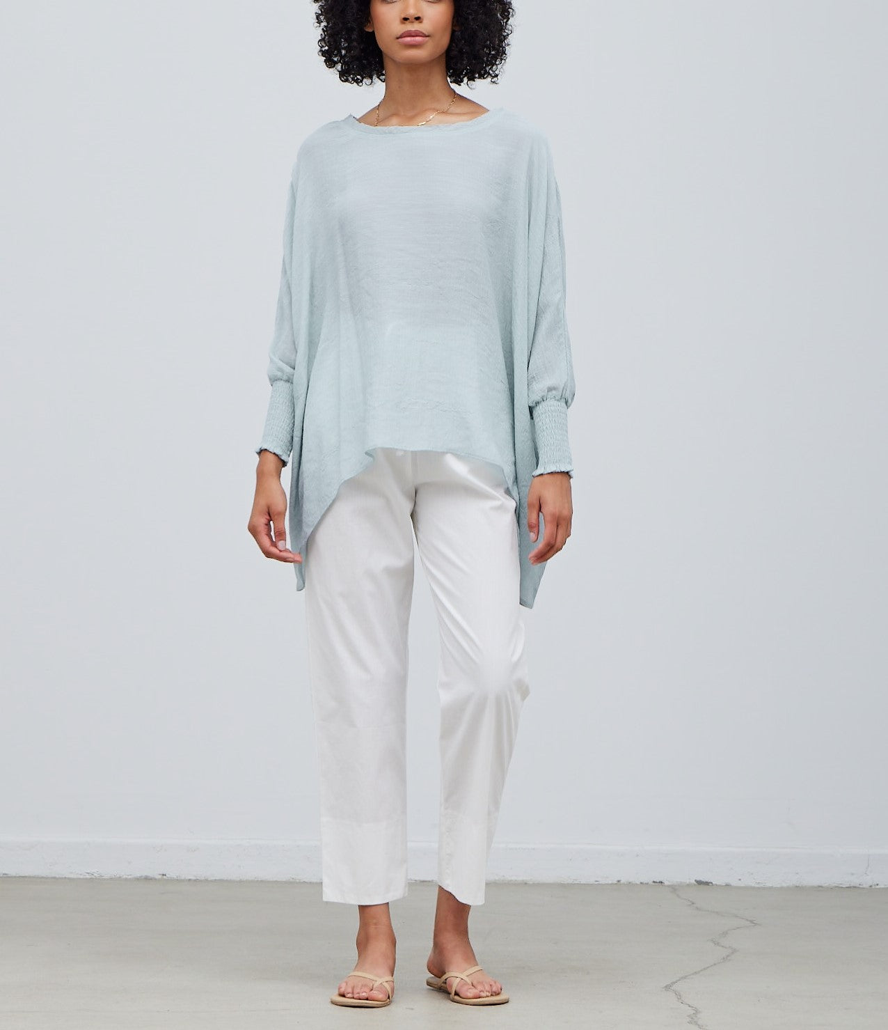 SMOCKED SLEEVE BLOUSE