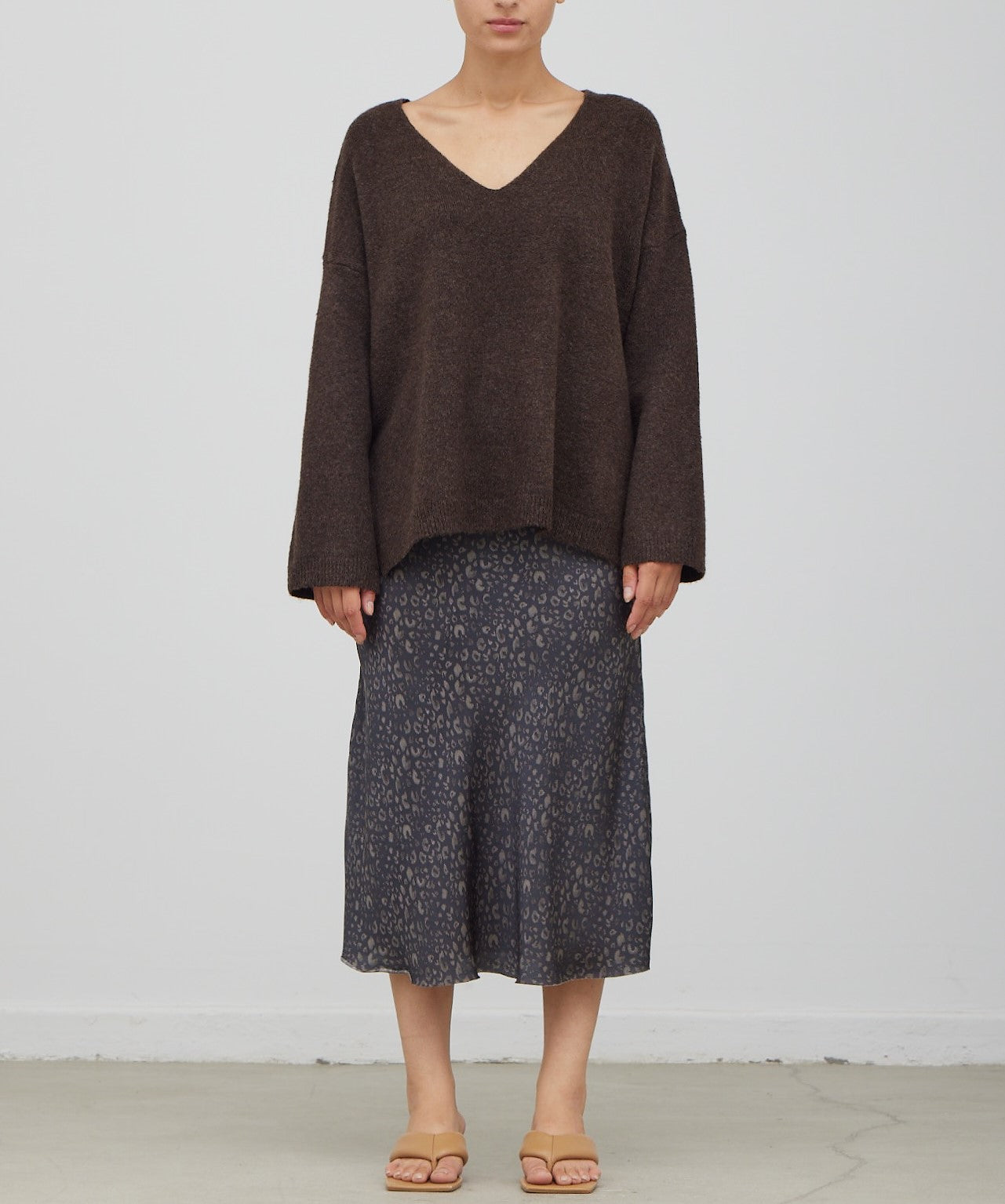 LEOPARD SATIN SLIP SKIRT