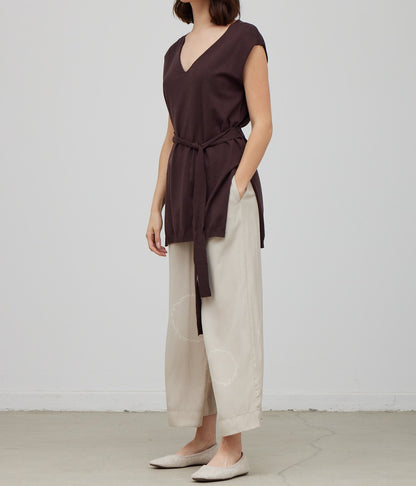 LONG BELTED KNIT TANK