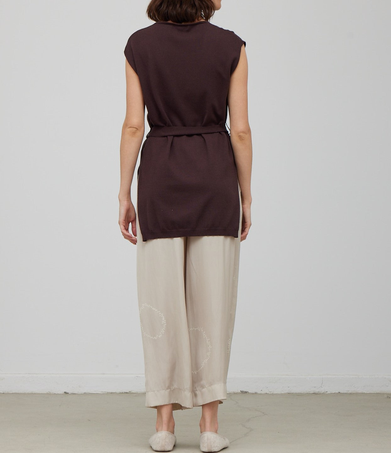 LONG BELTED KNIT TANK