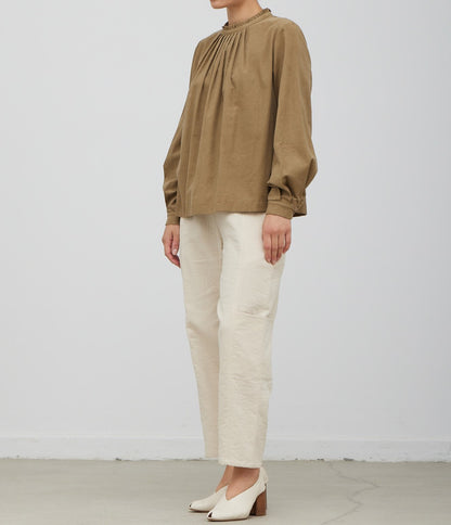 PLEATED DETAIL CORUROY BLOUSE