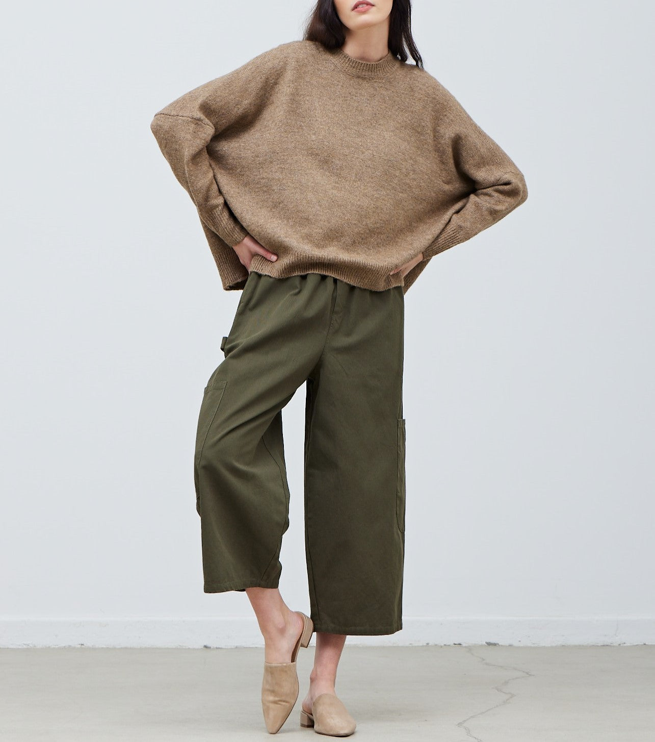 CROPPED OVERSIZED PULLOVER SWEATER