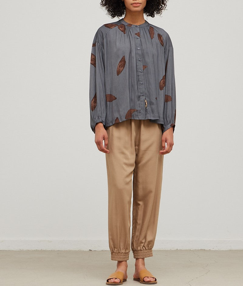 SATIN PETAL PRINT BLOUSE
