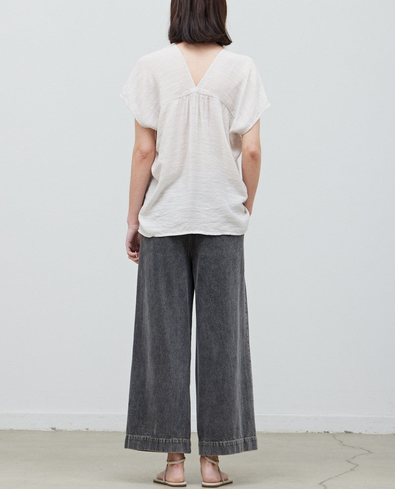 V NECK CREPE SLUB BLOUSE