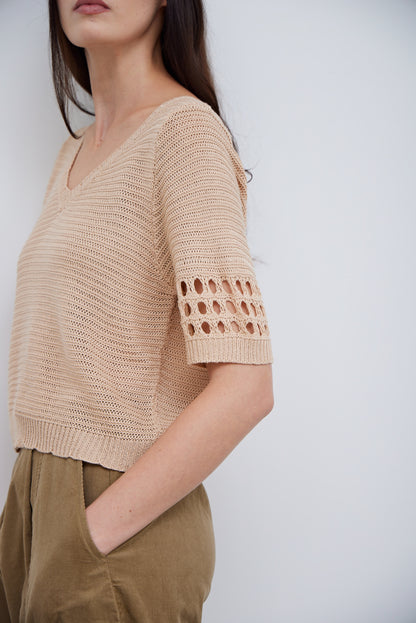 KNIT SCALLOP EDGE TOP