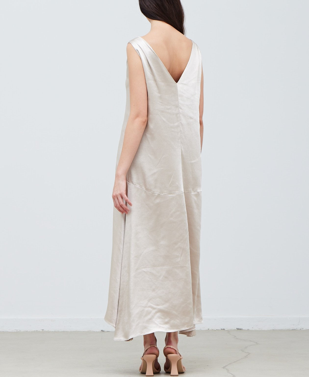 V NECK SATIN DRESS