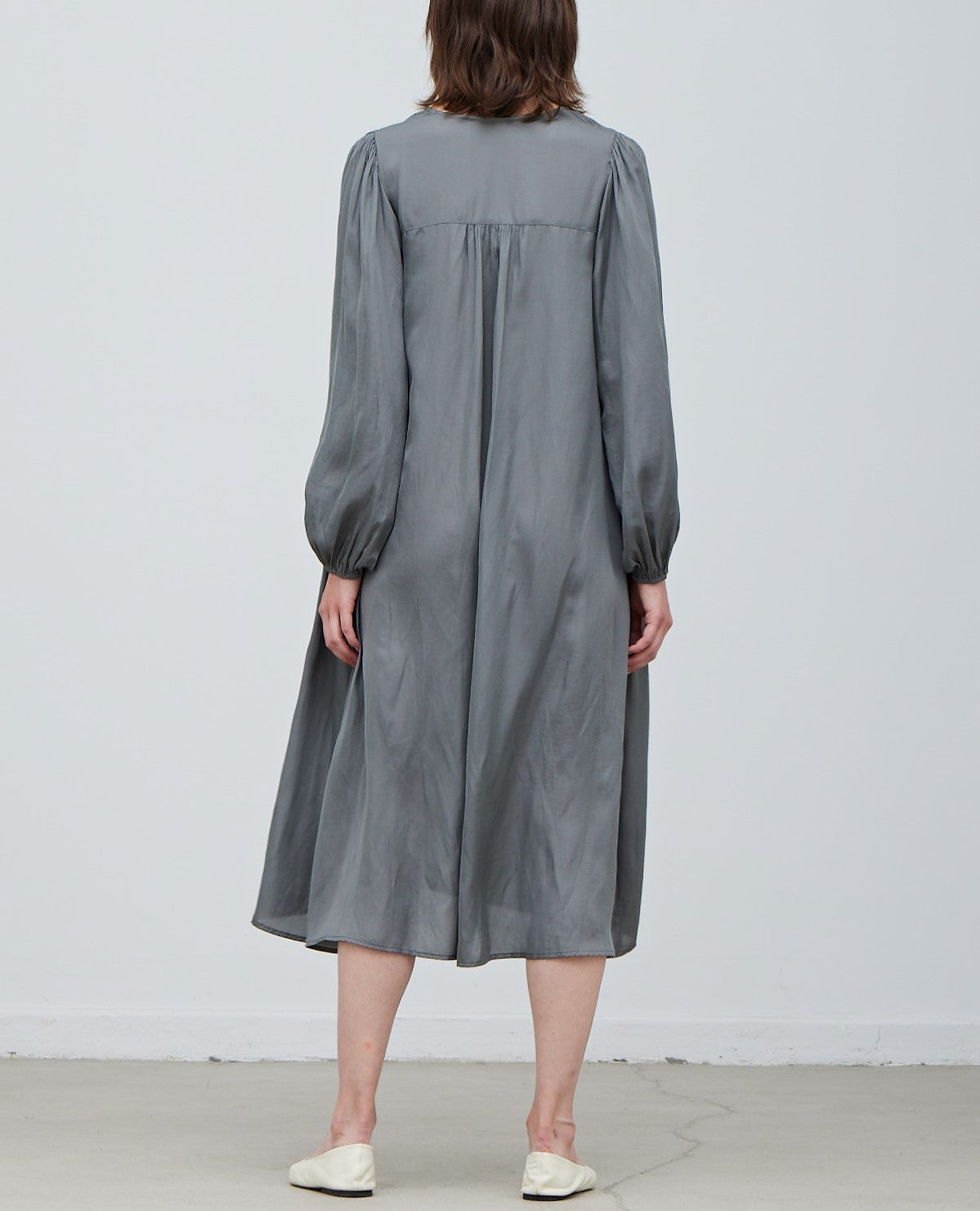 BASIC MIDI SATIN DRESS